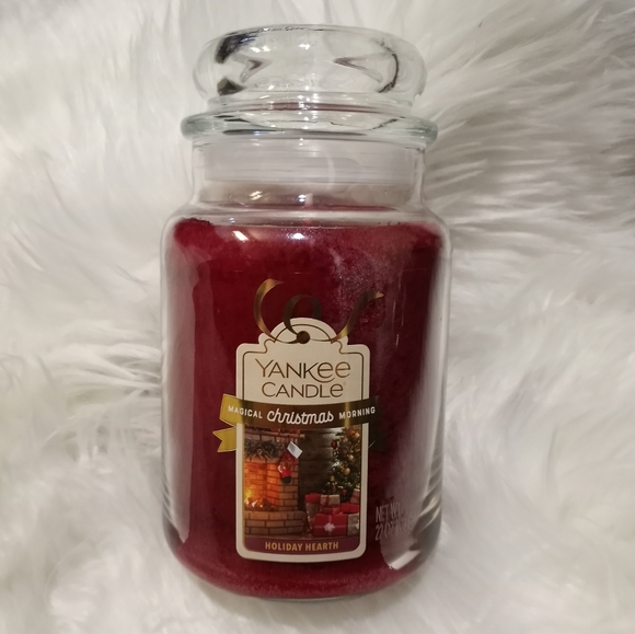 22 oz Yankee Candle - Magical Christmas Morning